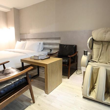C&B Hotel Ansan Exterior foto