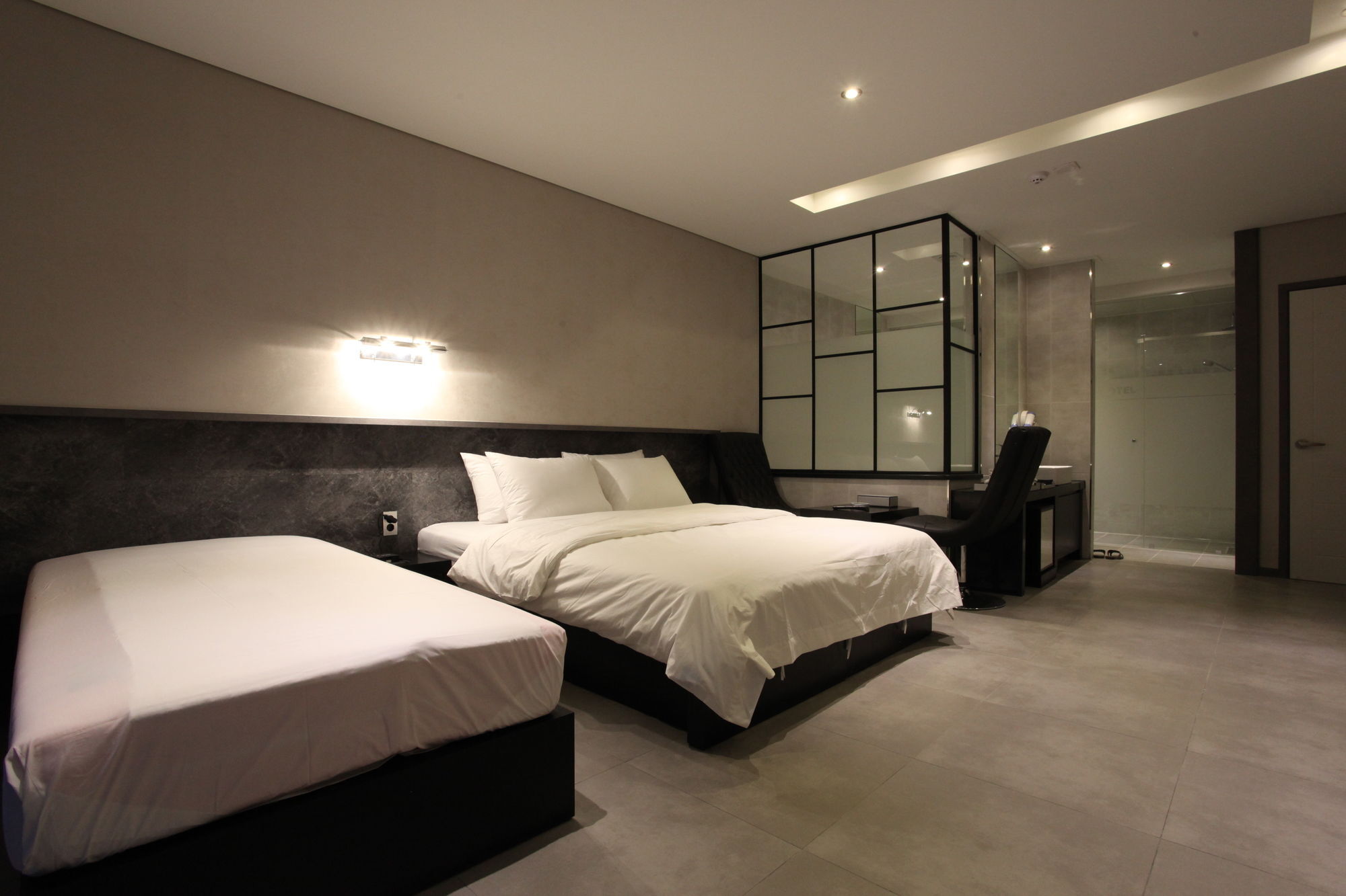 C&B Hotel Ansan Exterior foto